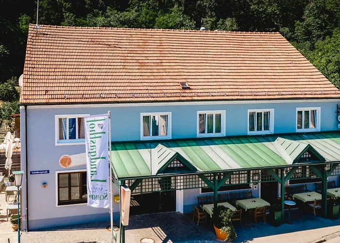 Landgasthof Schmid - & Restaurant Guest house